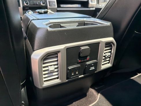 Used 2017 Ford F150 Platinum w/ Equipment Group 701A Luxury AWD/4WD image 27