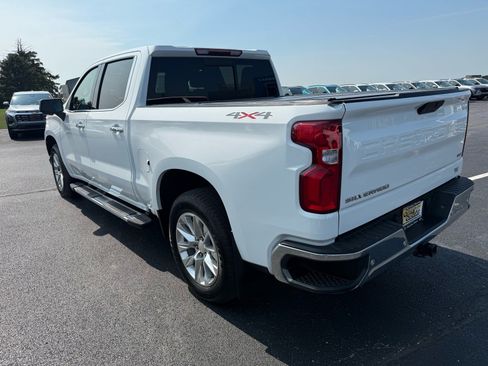 Used 2021 Chevrolet Silverado 1500 LTZ w/ LTZ Convenience Package II AWD/4WD image 3