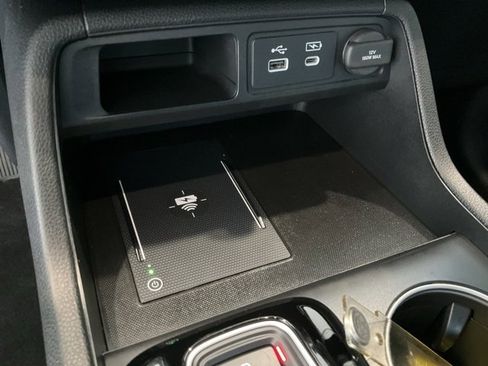 Certified 2025 Honda Pilot Black Edition image 16