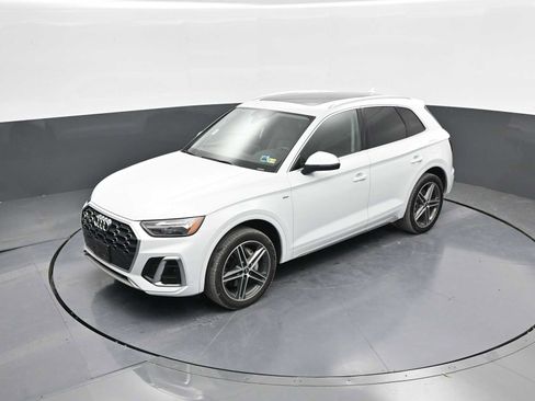 Used 2021 Audi Q5 e Premium Plus image 27