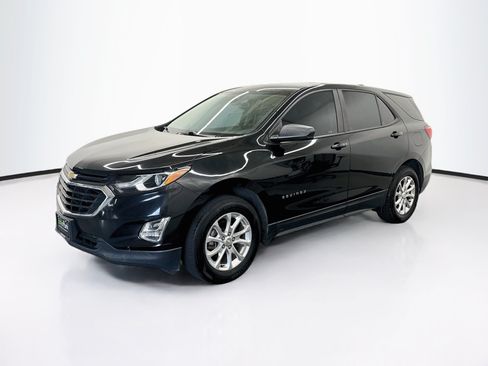 Used 2020 Chevrolet Equinox LS FWD image 3