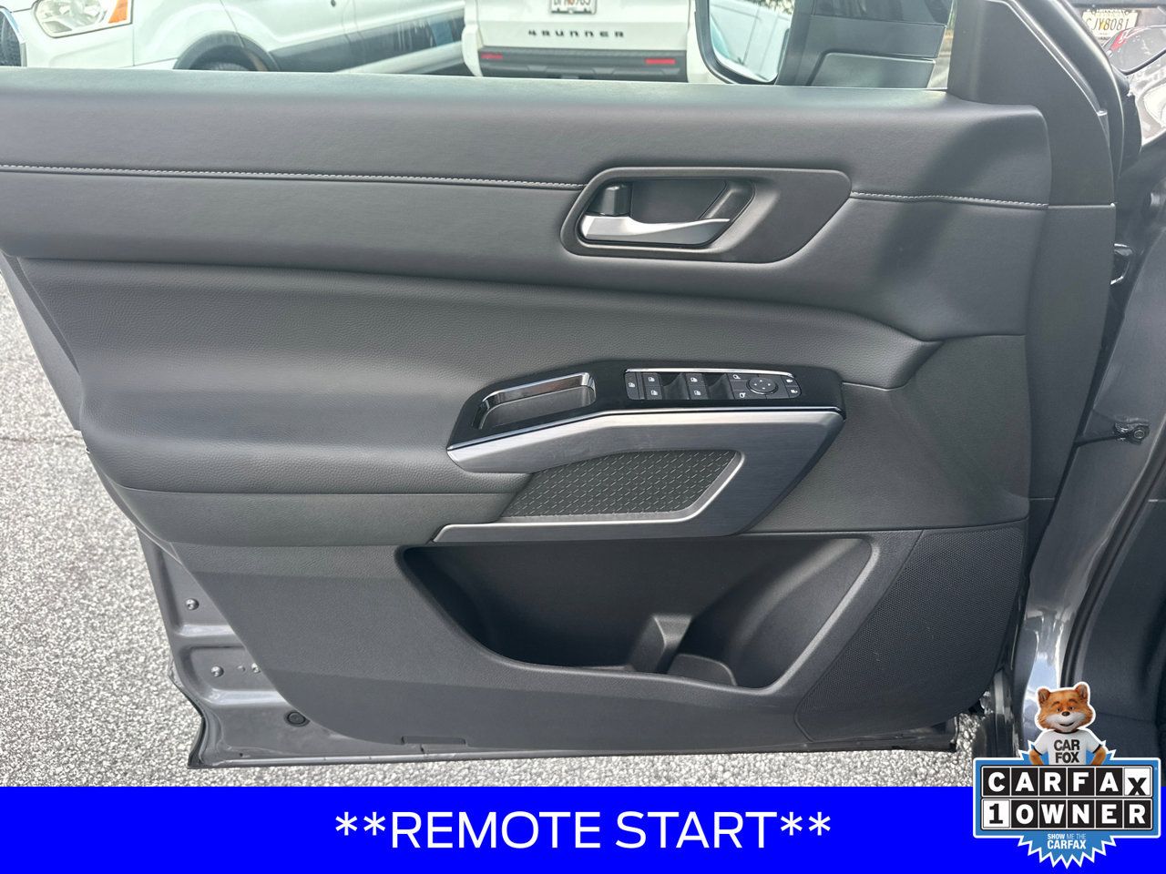 Used 2026 Nissan Pathfinder SL w/ SL Premium Package AWD/4WD image 10