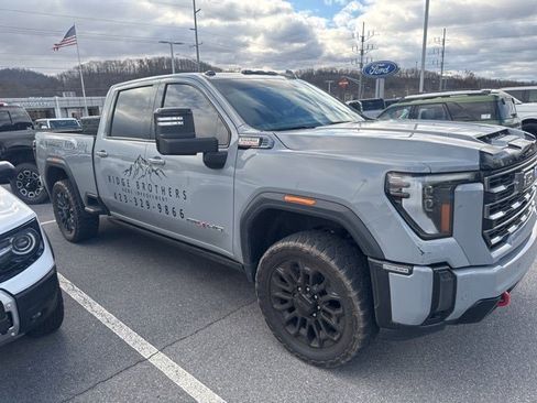 Used 2024 GMC Sierra 2500 AT4 w/ AT4 Premium Plus Package image 6