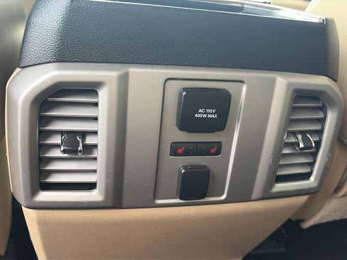 Used 2016 Ford F150 Lariat w/ Equipment Group 502A Luxury AWD/4WD image 13
