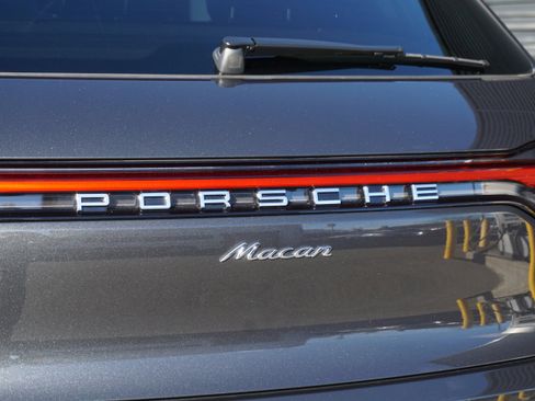 New 2026 Porsche Macan AWD/4WD image 22