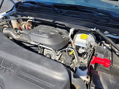 Used 2024 RAM 2500 Big Horn AWD/4WD image 20