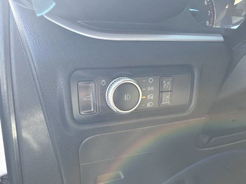 Used 2022 Ford Explorer XLT w/ Equipment Group 202A image 29