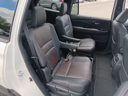 Used 2021 Honda Pilot Black Edition image 18