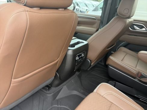 Used 2023 Chevrolet Tahoe High Country w/ Premium Package RWD image 29