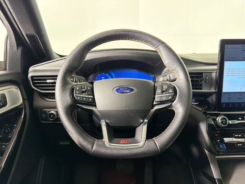 Used 2022 Ford Explorer ST w/ Equipment Group 401A AWD/4WD image 17