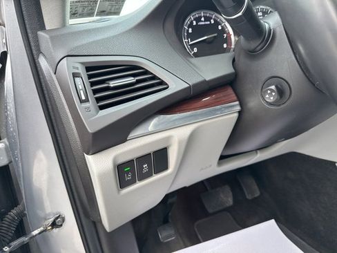 Used 2016 Acura MDX SH-AWD w/ Tech & Entertainment image 34