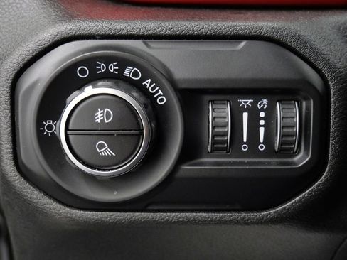 Used 2020 Jeep Gladiator Rubicon AWD/4WD image 25