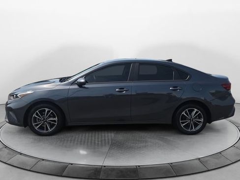 Used 2024 Kia Forte LXS FWD image 2