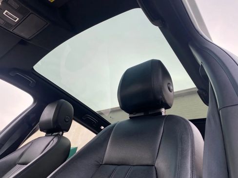 Used 2019 Land Rover Discovery Sport HSE image 22