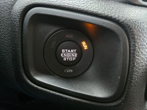 New 2025 Jeep Gladiator Willys image 31