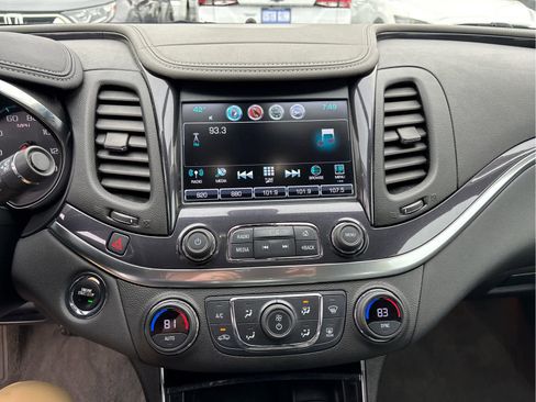 Used 2018 Chevrolet Impala LT image 17