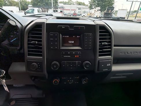 Used 2021 Ford F350 XL w/ Power Equipment Group AWD/4WD image 19