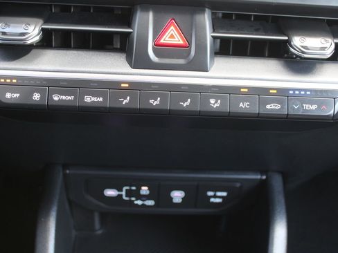 Certified 2025 Kia K4 FWD image 36