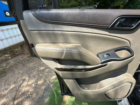 Used 2018 GMC Yukon SLT w/ Open Road Package AWD/4WD image 21