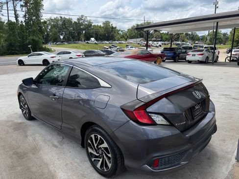 Used 2017 Honda Civic LX image 3