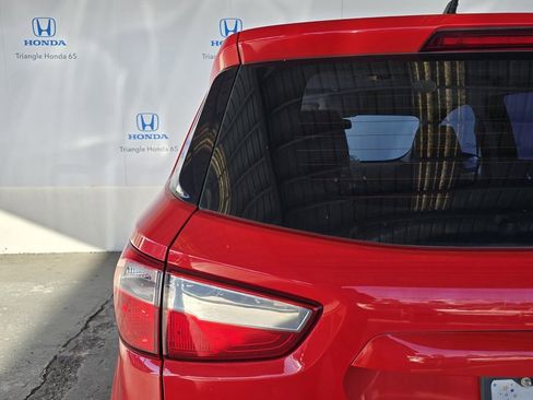 Used 2020 Ford EcoSport S image 28