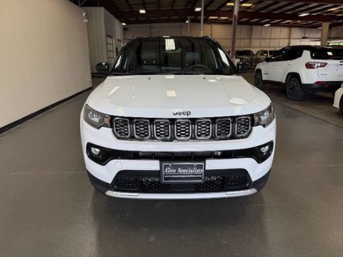 Used 2025 Jeep Compass Limited AWD/4WD image 7