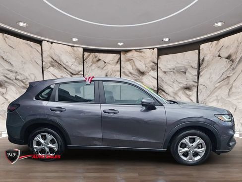 Used 2023 Honda HR-V LX image 4