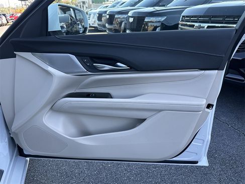 Certified 2022 Cadillac CT4 Premium Luxury image 14