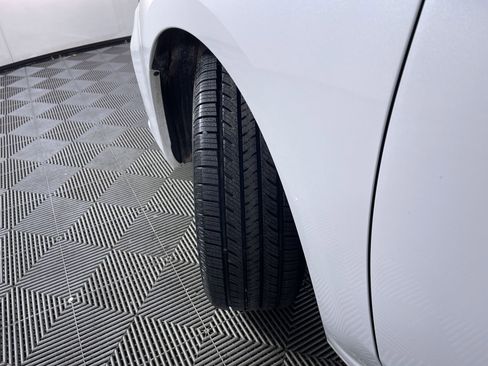 Used 2019 Subaru Impreza 2.0i Premium image 26