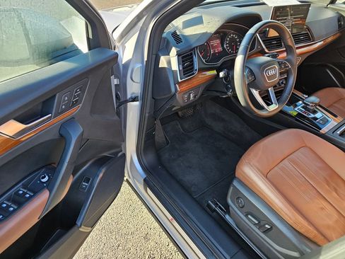 Used 2022 Audi Q5 2.0T Premium w/ Convenience Package AWD/4WD image 15