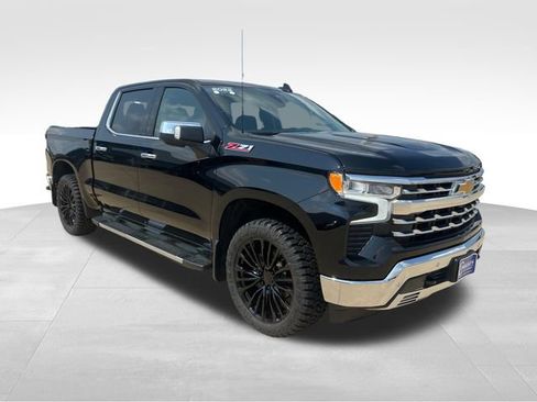 Certified 2022 Chevrolet Silverado 1500 LTZ w/ LTZ Premium Package AWD/4WD image 9