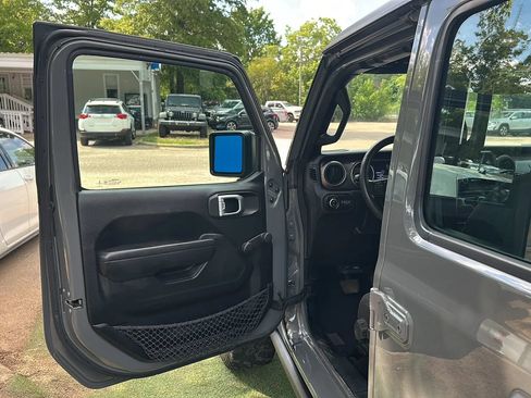 Used 2020 Jeep Gladiator Sport w/ Trailer Tow Package AWD/4WD image 14