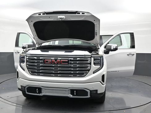 Used 2023 GMC Sierra 1500 Denali w/ Denali Carbonpro Edition AWD/4WD image 33