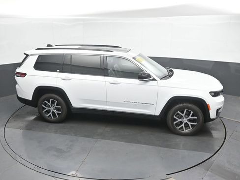 Used 2024 Jeep Grand Cherokee L Limited w/ Luxury Tech Group II AWD/4WD image 33