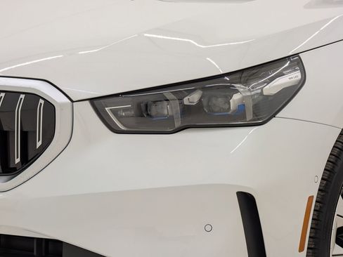 New 2026 BMW 530i RWD image 11