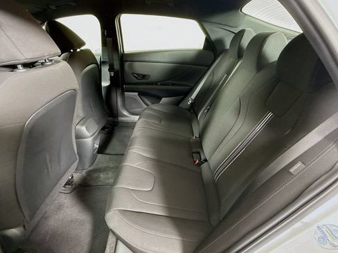 Used 2025 Hyundai Elantra Sport FWD image 24