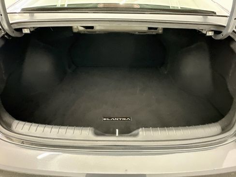 Used 2023 Hyundai Elantra SE w/ Cargo Package FWD image 29