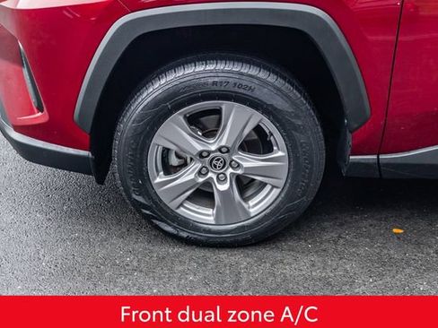 Used 2025 Toyota RAV4 XLE AWD/4WD image 14