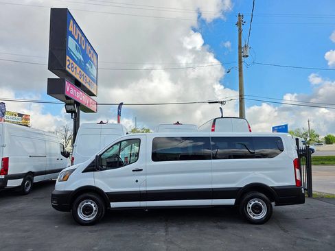 Used 2022 Ford Transit 350 XL image 4