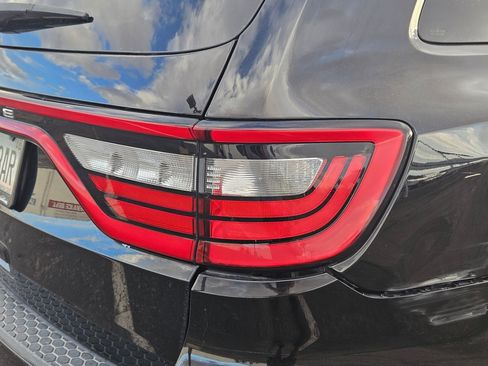 Used 2017 Dodge Durango SXT w/ 3rd Row Seating Group image 11