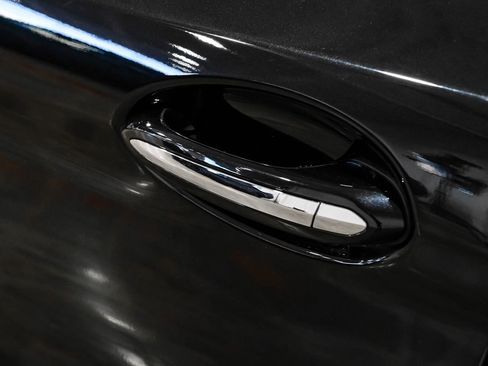 Used 2018 BMW M550i xDrive image 35