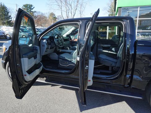 Used 2021 Ford F150 Limited image 12