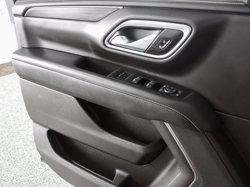 Used 2021 GMC Yukon XL SLT w/ SLT Premium Package AWD/4WD image 26