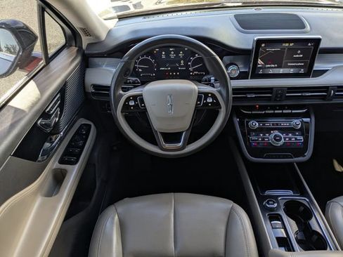 Used 2020 Lincoln Corsair FWD w/ Convenience Package image 16