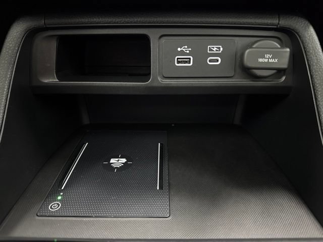 Used 2025 Honda Pilot TrailSport image 20