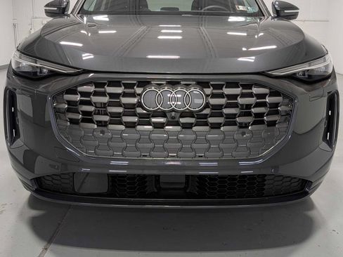 Used 2026 Audi Q5 Premium Plus AWD/4WD image 2