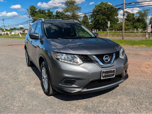 Used 2016 Nissan Rogue SV AWD/4WD image 3