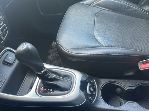 Used 2021 Jeep Compass Latitude FWD image 14
