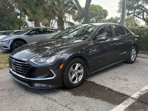 Used 2020 Hyundai Sonata SE FWD image 3