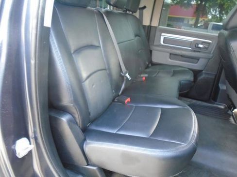 Used 2017 RAM 1500 Classic SLT image 26